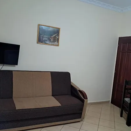 Simple And Cozy Apartment Tirana